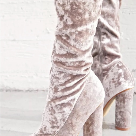 Cape Robbin Paw-27 over the knee grey boot - Picture 6 of 8